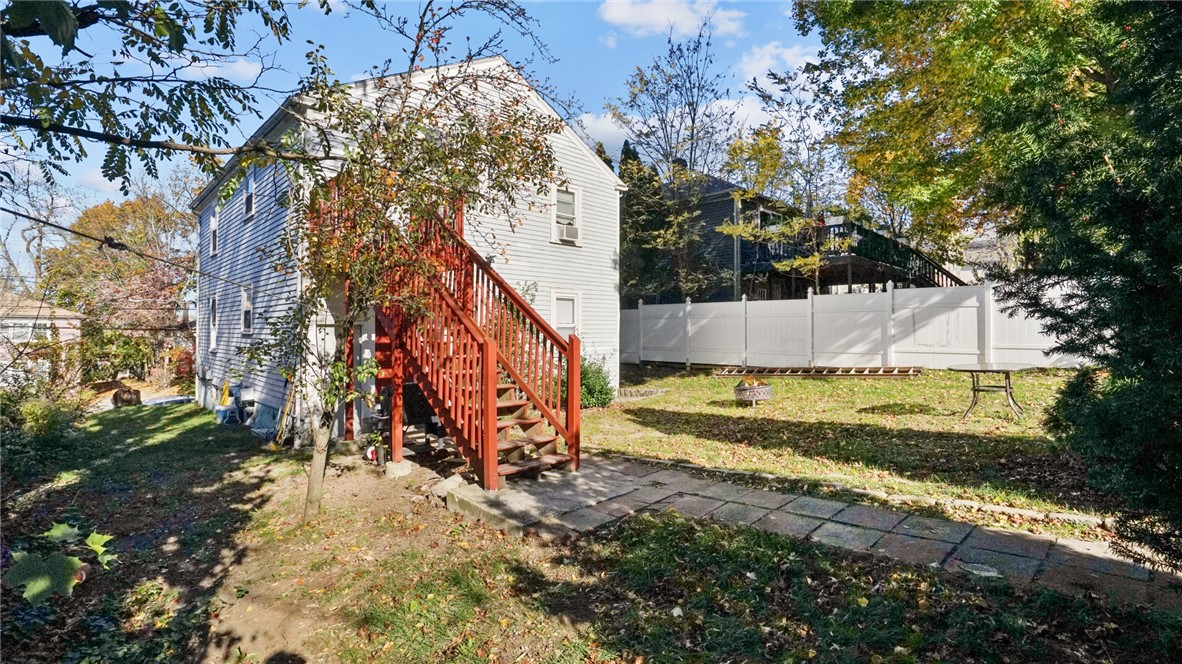 53 Rochambeau Avenue Providence, RI 02906 - Photo 5 of 25 Gallery Image 5