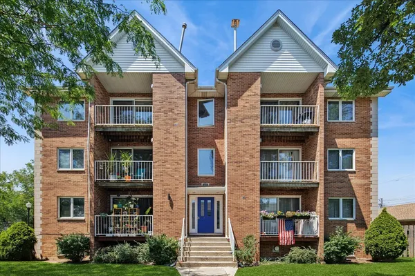 $275,000 | 4004 North Monitor Avenue, Unit 3S, Chicago, IL 60634