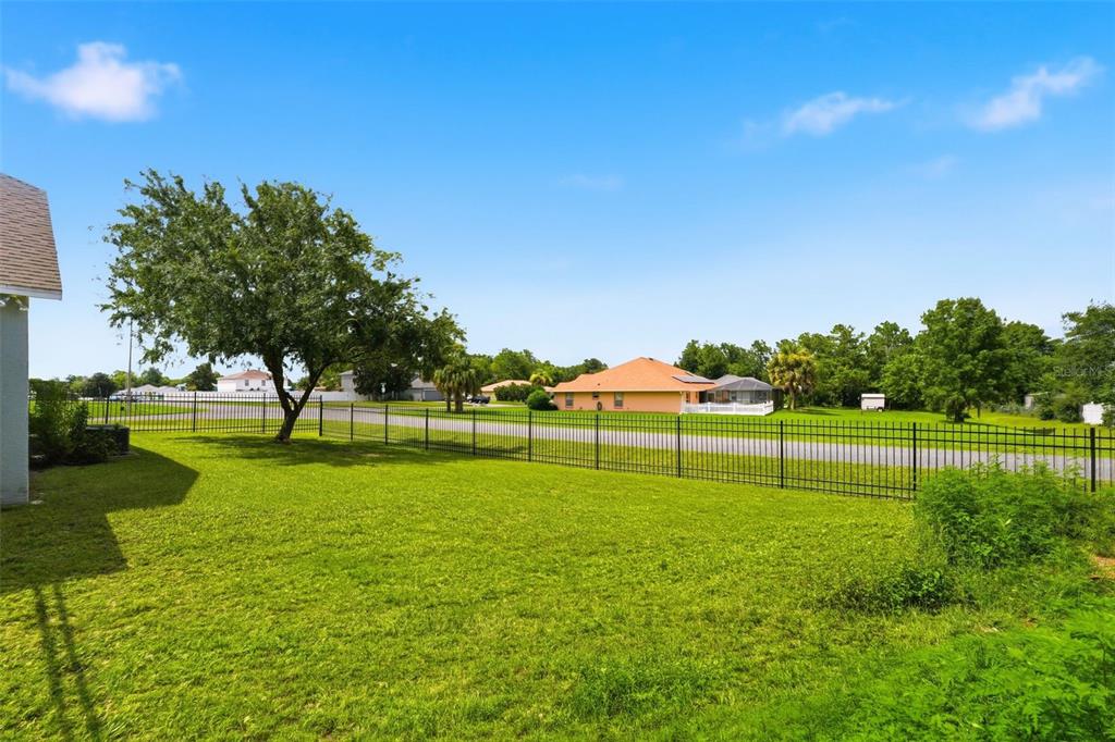 11661 Southwest 56th Terrace Ocala, FL 34476 - Photo 37 of 41