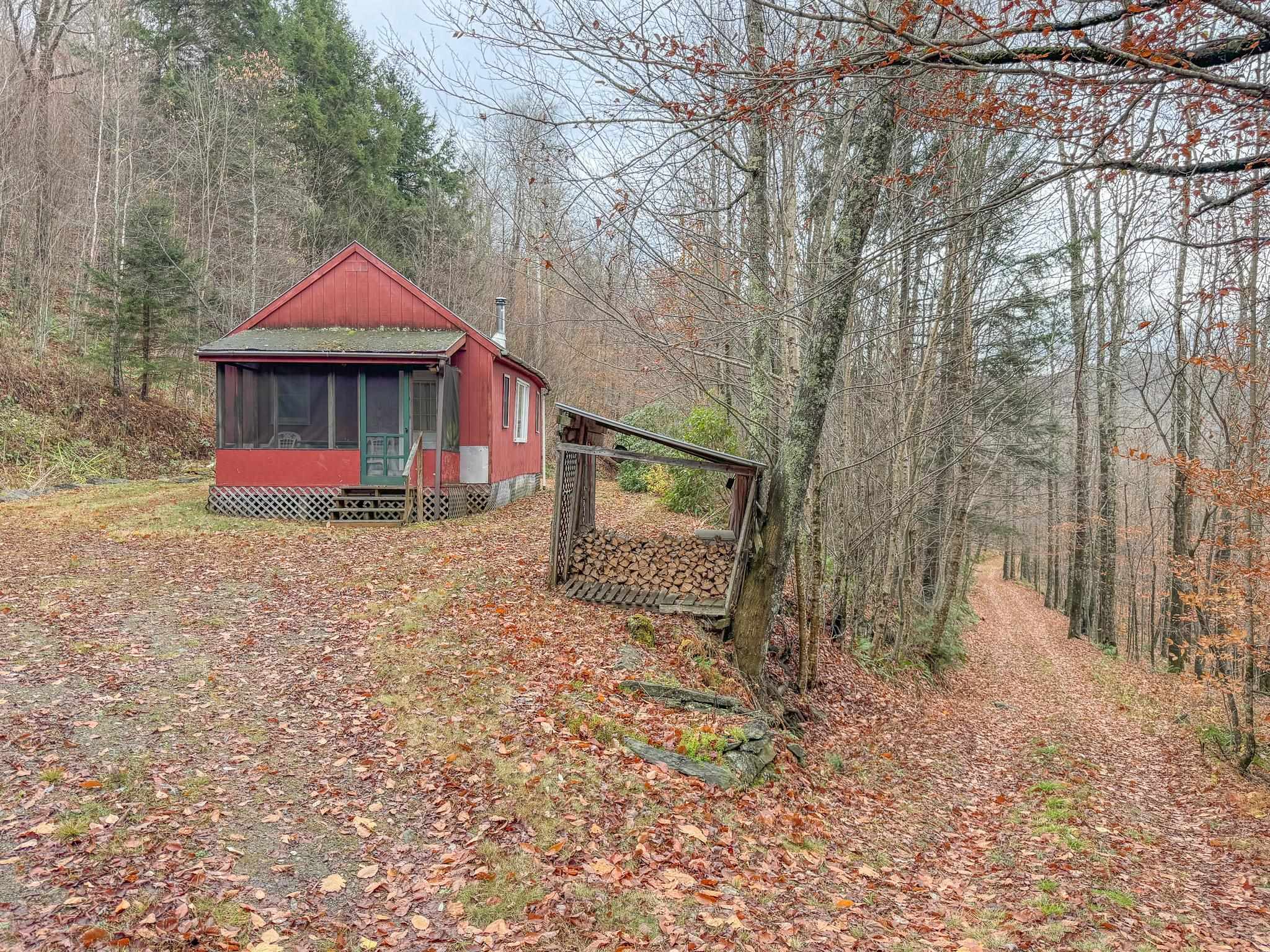 397 Thompson Road Stockbridge, VT 05772 - Photo 3 of 20