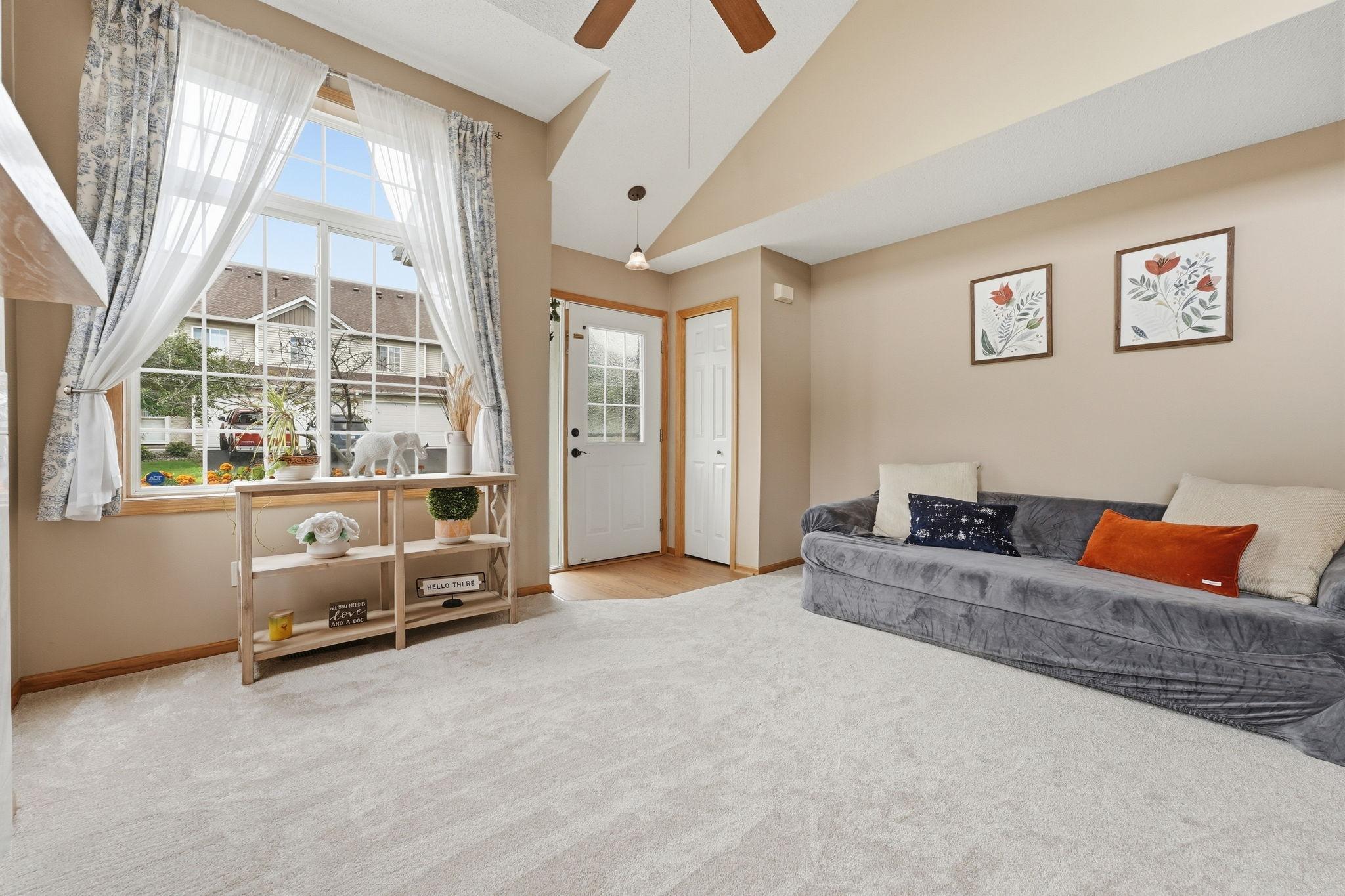 2222 Boulder Pointe Shakopee, MN 55379 - Photo 7 of 30
