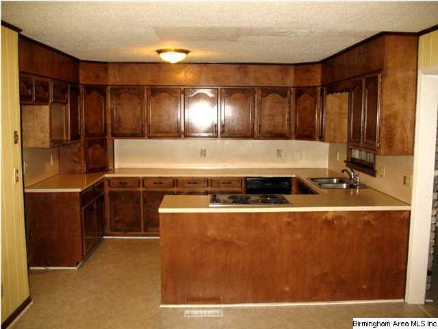 1030 Sitton Road Hayden, AL 35079 - Photo 5 of 26
