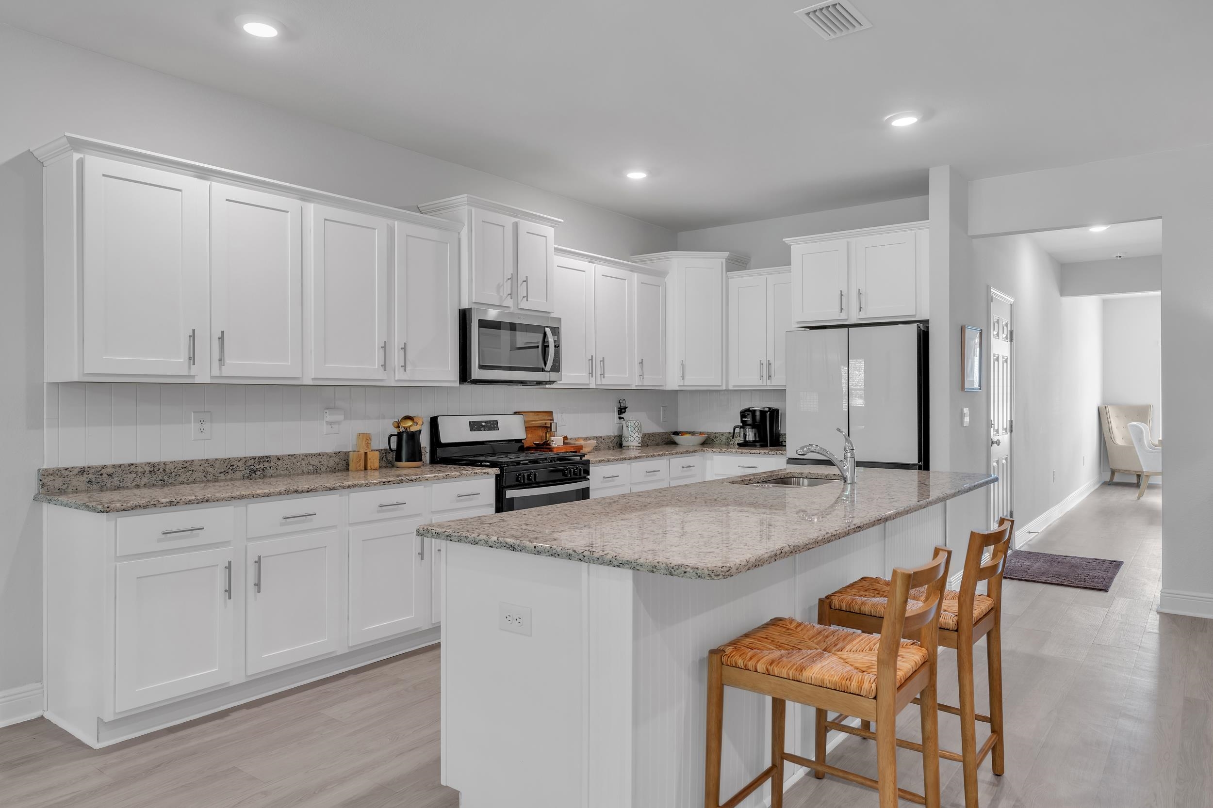 8774 Primland Boulevard Foley, AL 36535 - Photo 12 of 49 Kitchen