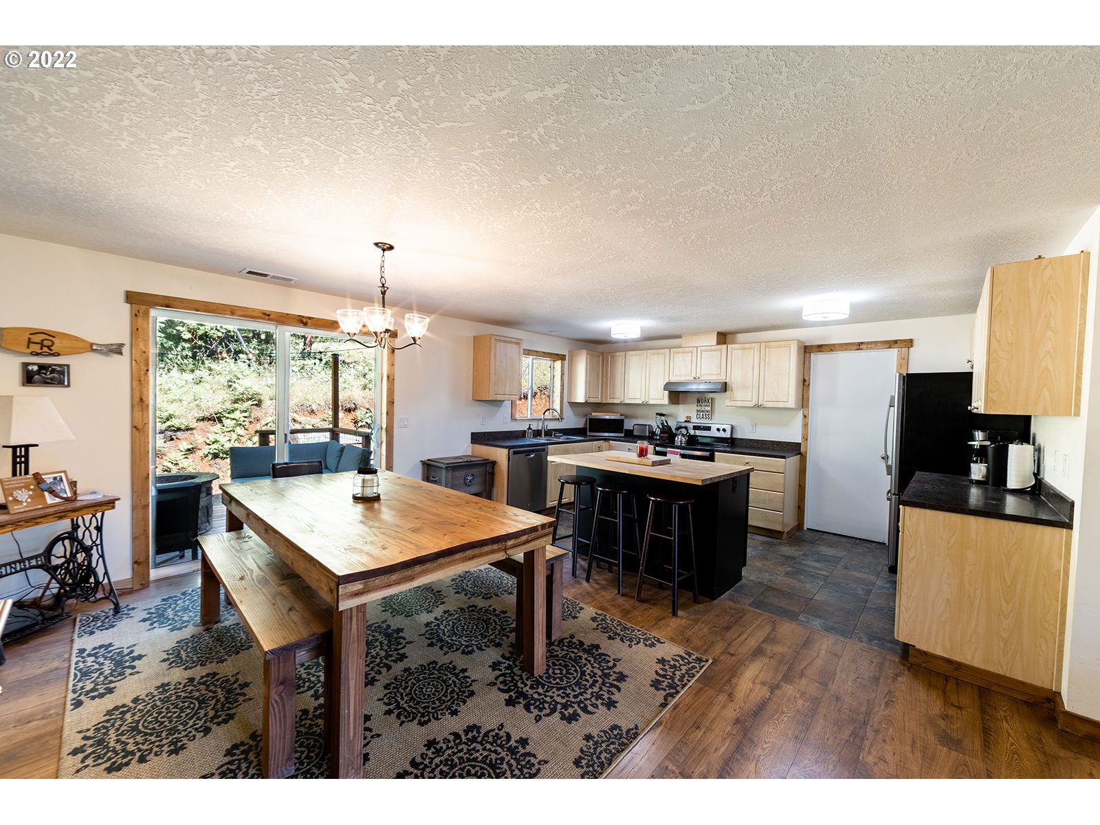 27842 Briggs Hill Road Eugene, OR 97405 - Photo 8 of 32 Gallery Image 8