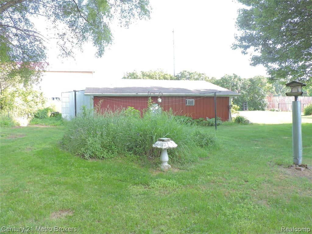 4270 North Irish Road Davison, MI 48423 - Photo 39 of 54