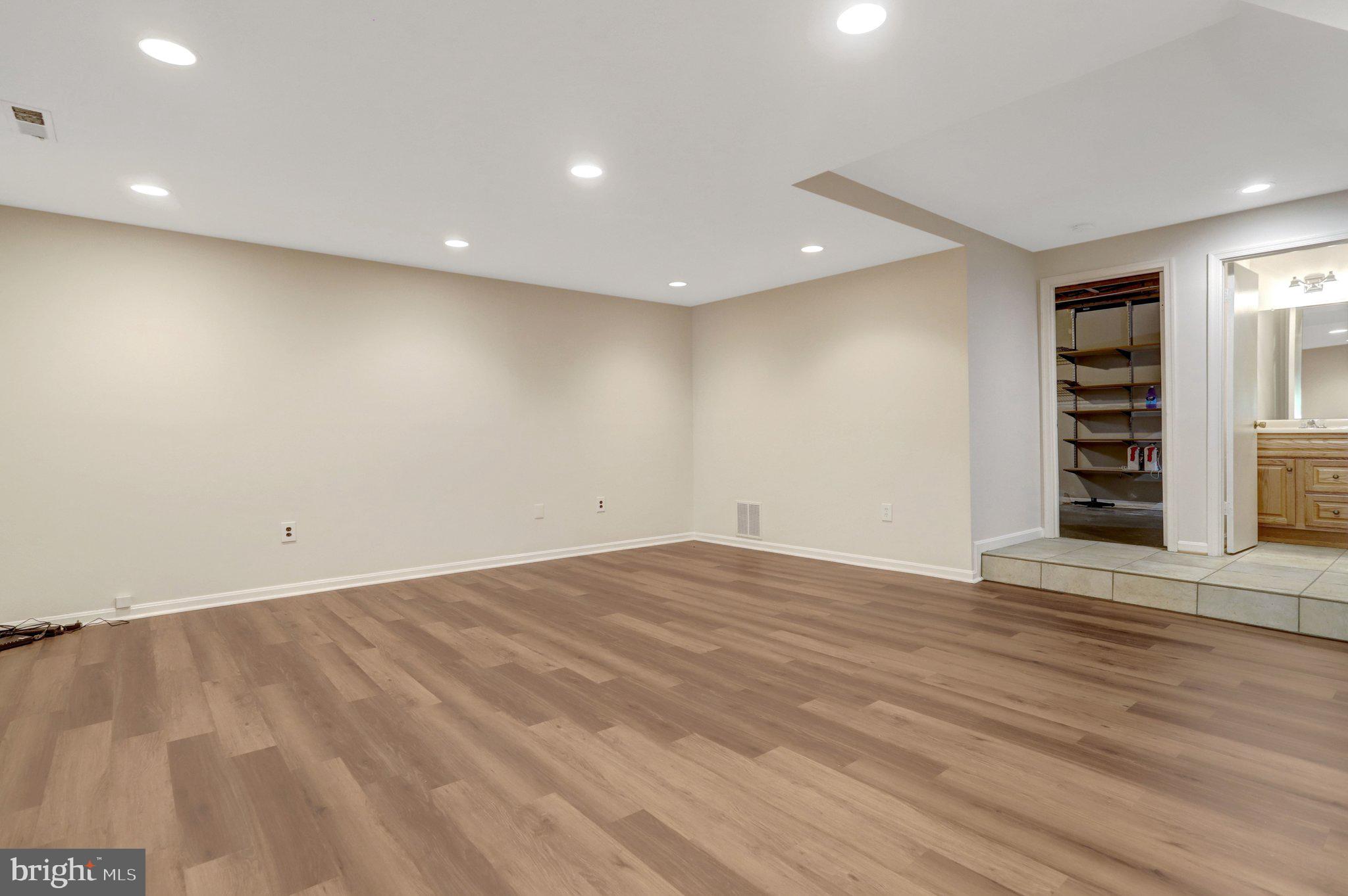 7416 Spring Tree Drive Springfield, VA 22153 - Photo 41 of 60 Gallery Image 41