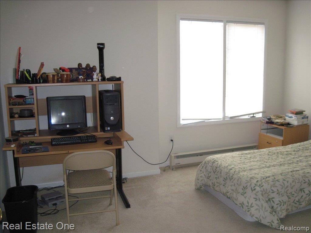 2041 Somerville Road Rochester, MI 48307 - Photo 19 of 20 Bedroom # 4