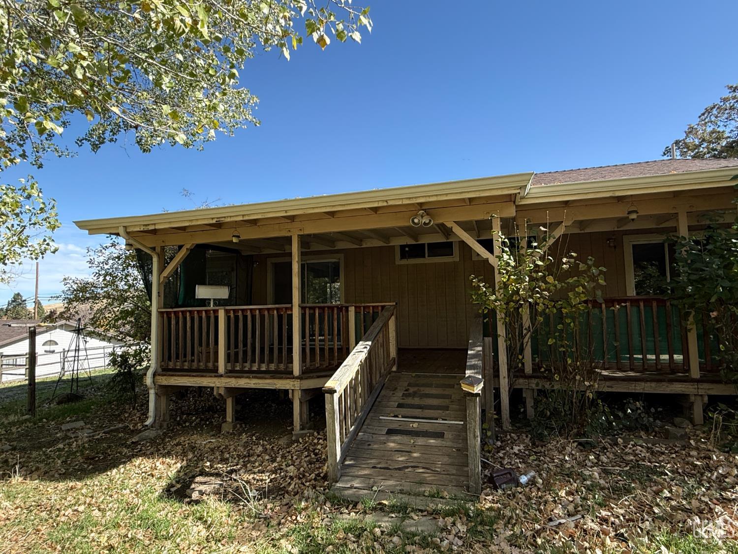 Undisclosed Address Tehachapi, CA 93561 - Photo 14 of 17 a front view of a house with a yard