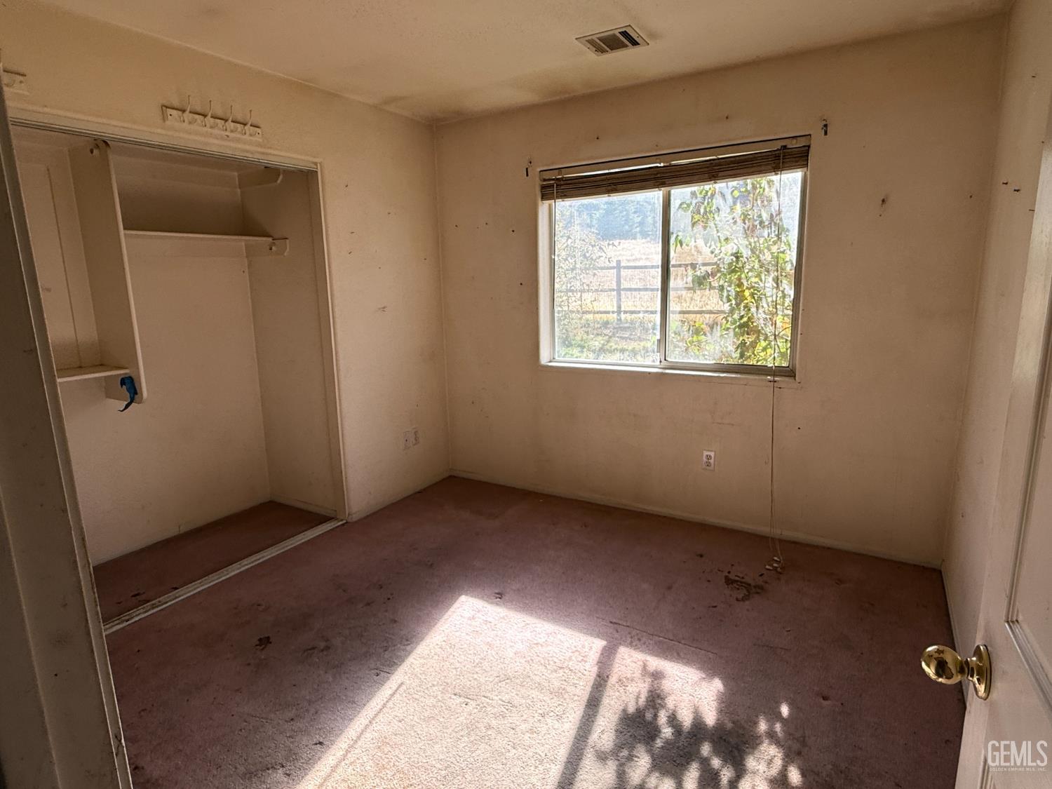 Undisclosed Address Tehachapi, CA 93561 - Photo 9 of 17 an empty room with windows