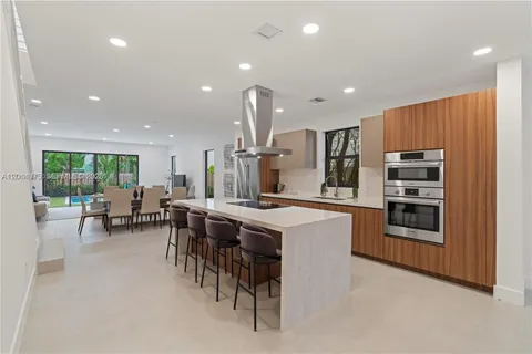 $1,399,000 | 909 Northeast 16th Avenue, Fort Lauderdale, FL 33304