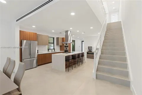 $1,399,000 | 909 Northeast 16th Avenue, Fort Lauderdale, FL 33304