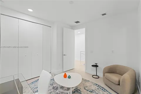 $1,399,000 | 909 Northeast 16th Avenue, Fort Lauderdale, FL 33304