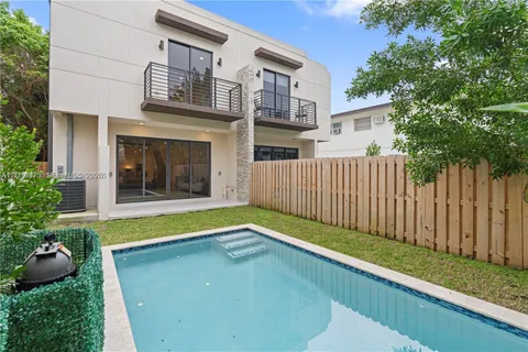 $1,399,000 | 909 Northeast 16th Avenue, Fort Lauderdale, FL 33304