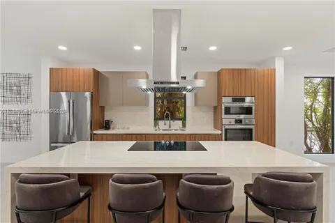 $1,399,000 | 909 Northeast 16th Avenue, Fort Lauderdale, FL 33304