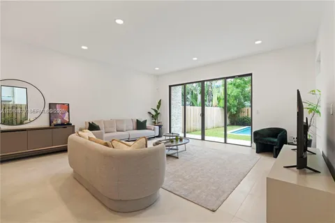 $1,399,000 | 909 Northeast 16th Avenue, Fort Lauderdale, FL 33304