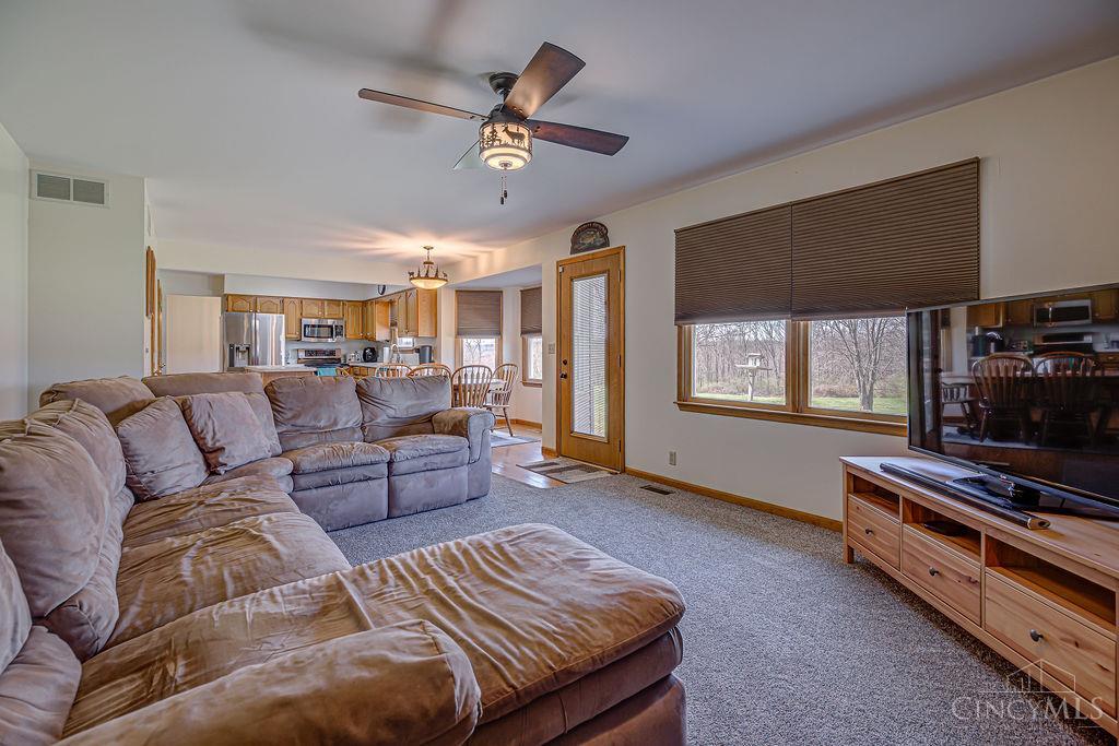 2405 Smith Road Hamilton, OH 45013 - Photo 3 of 48 Gallery Image 3