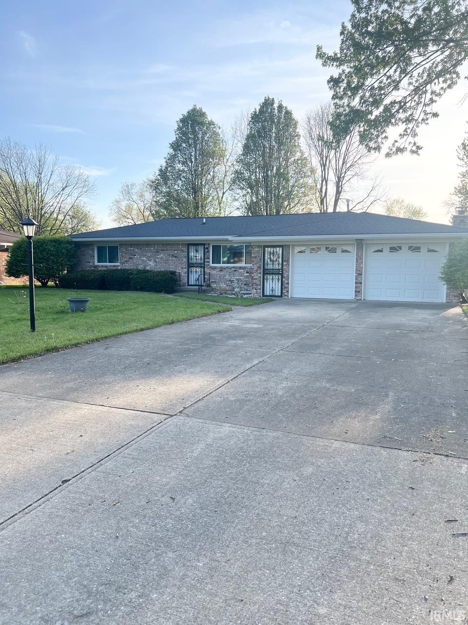416 Hopkins Road Indianapolis, IN 46229 - Photo 1 of 15