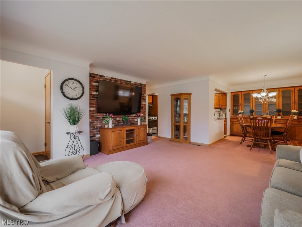 7052 Maplewood Road Parma Heights, OH 44130 - Photo 3 of 22 Gallery Image 3