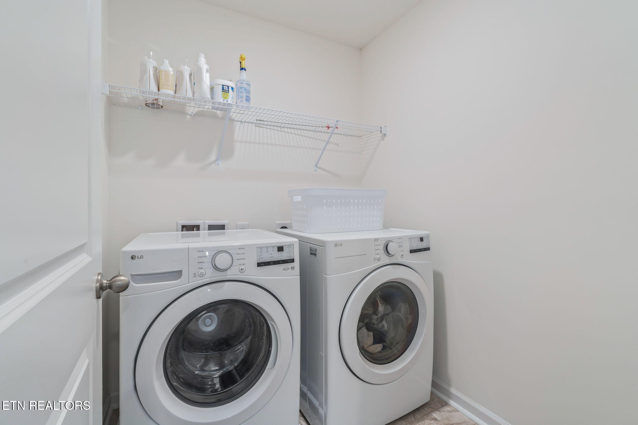 9445 River Cane Road Mascot, TN 37806 - Photo 31 of 38 31-web-or-mls-9445 River Cane Road-32