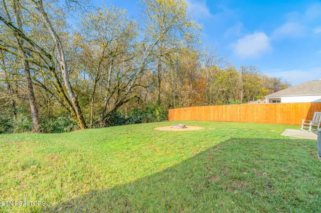 $295,500 | 9445 River Cane Road, Mascot, TN 37806