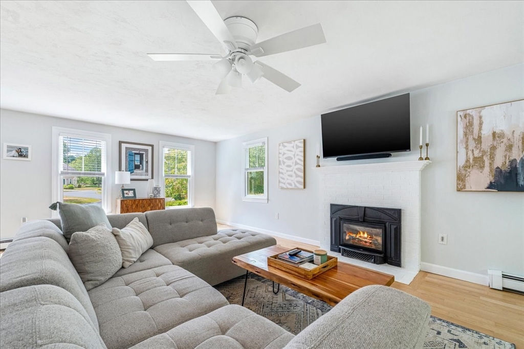 12 Reed Bent Road Rockland, MA 02370 - Photo 5 of 36