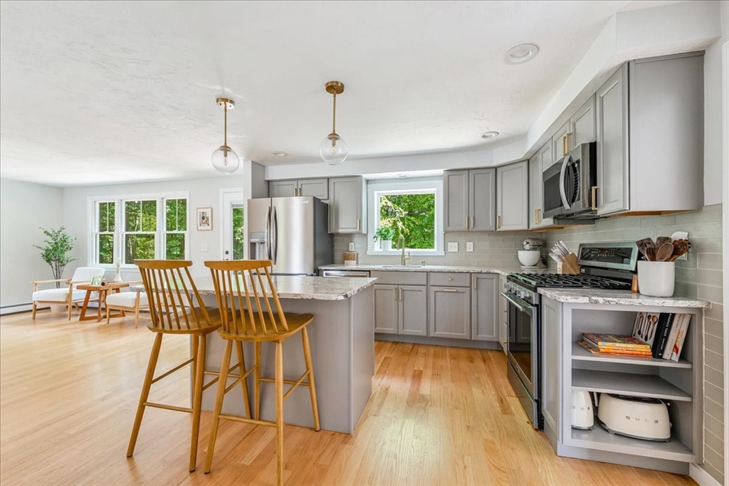 12 Reed Bent Road Rockland, MA 02370 - Photo 10 of 36