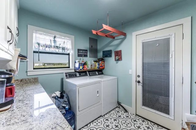 $700,000 | 145 Private Road 5749, Groesbeck, TX 76642