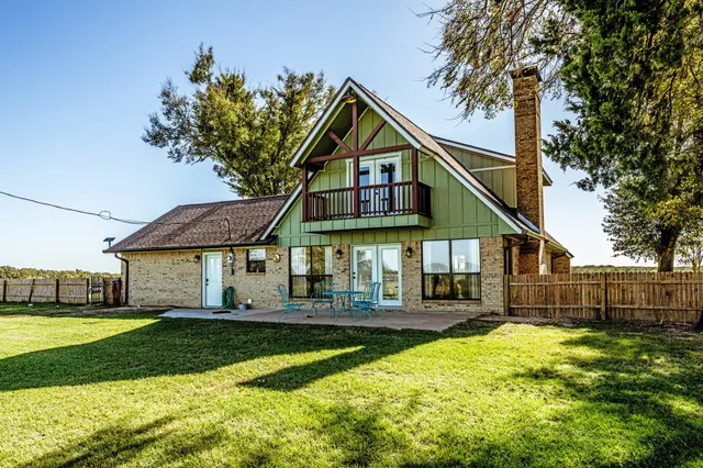 $700,000 | 145 Private Road 5749, Groesbeck, TX 76642