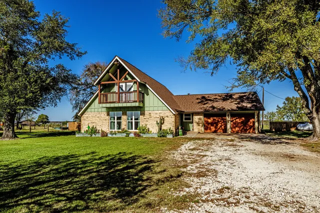 $700,000 | 145 Private Road 5749, Groesbeck, TX 76642