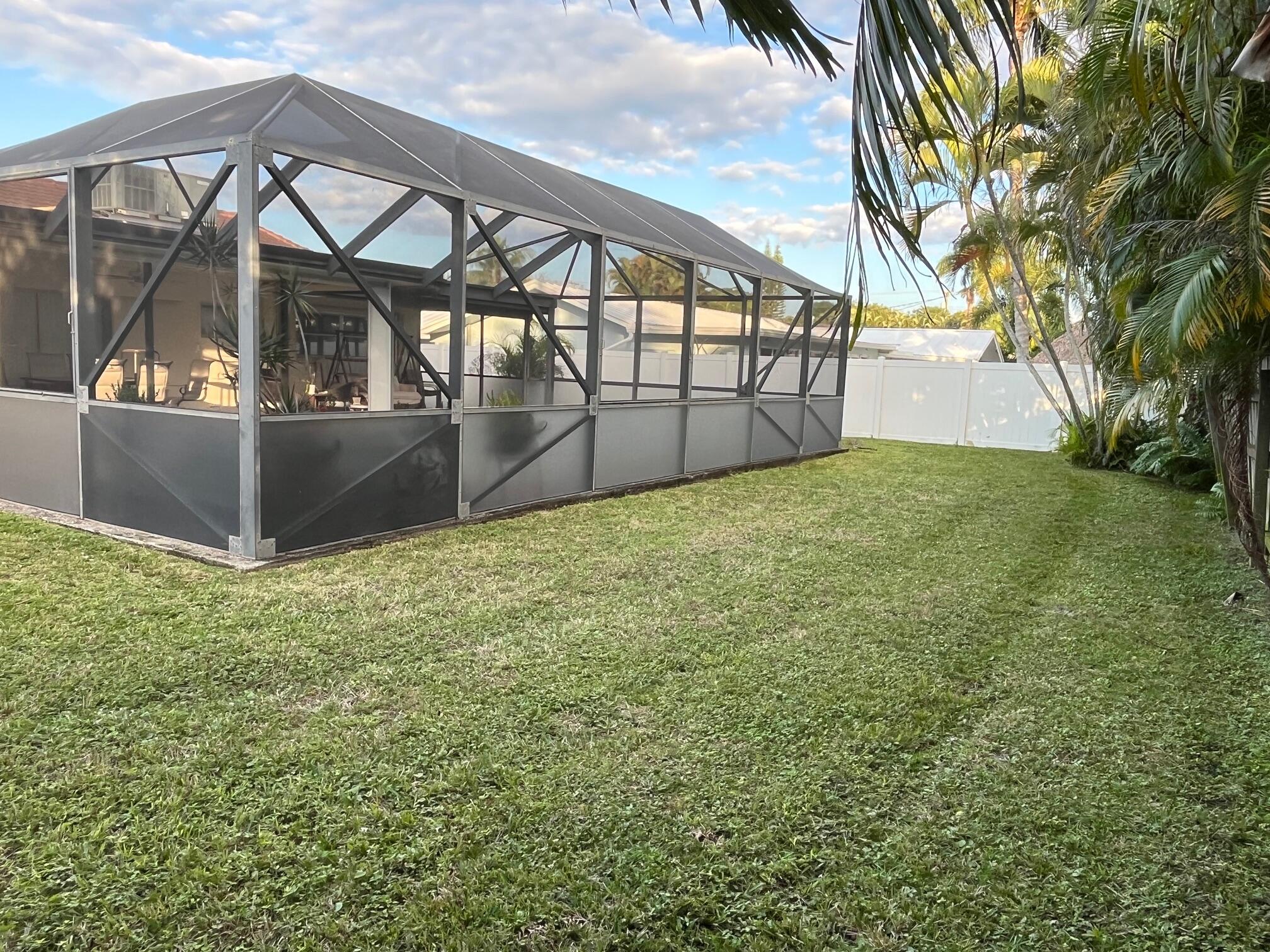 1260 Southwest 8th Street Boca Raton, FL 33486 - Photo 4 of 12 a view of outdoor space