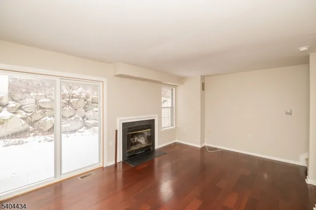 $290,000 | 5 Rushmore Lane, Unit 5, Hackettstown, NJ 07840