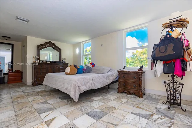 $1,050,000 | 36520 Southwest 214th Avenue, Homestead, FL 33034