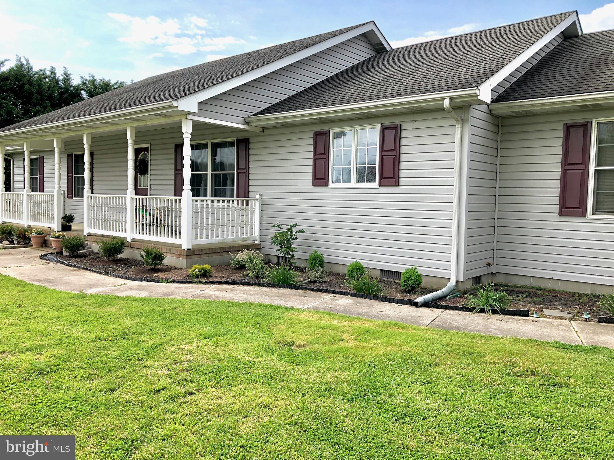 3492 Midstate Road Felton, DE 19943 - Photo 3 of 27 Renovated Ranch Home w Modern Interior & Garage