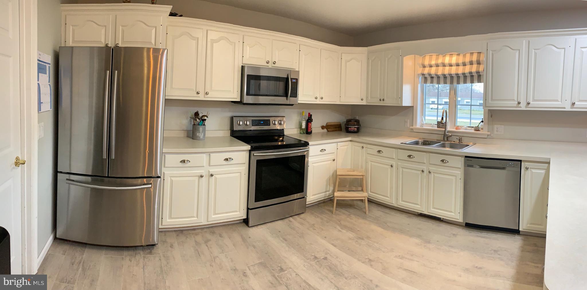 3492 Midstate Road Felton, DE 19943 - Photo 9 of 27 REMODELED KITCHEN SS Appliances, Peninsula Seating