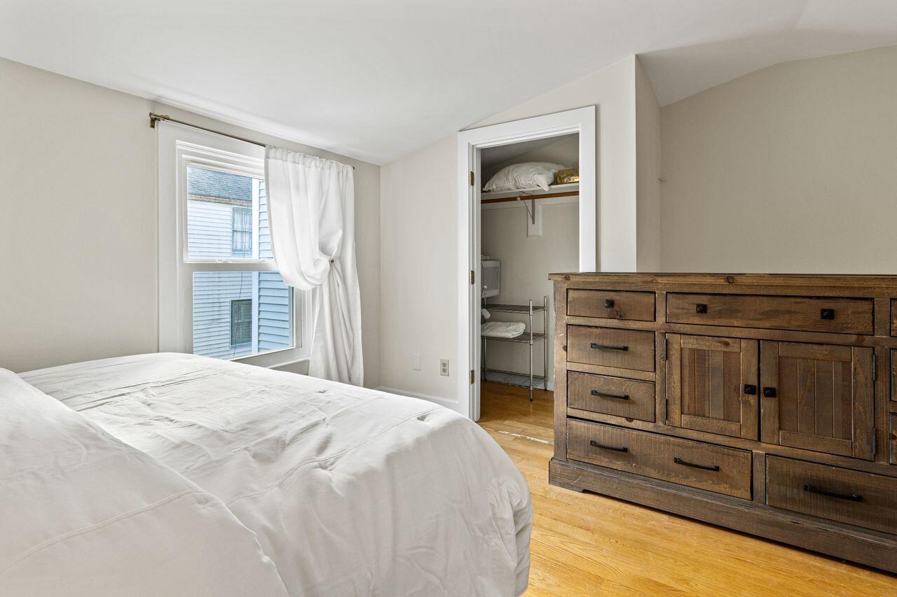 29 Parris Street, Unit 4 Portland, ME 04101 - Photo 14 of 17 20251105KC-71022