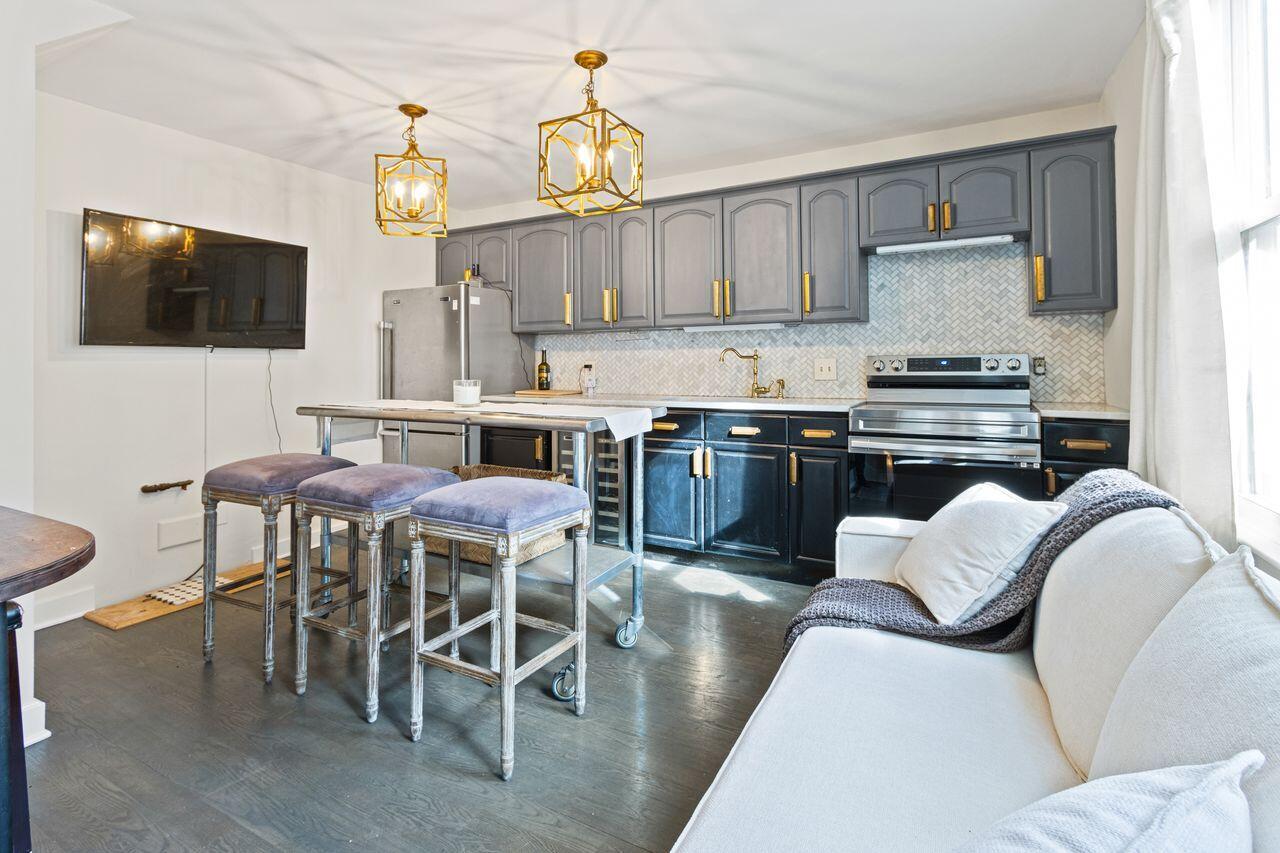 29 Parris Street, Unit 4 Portland, ME 04101 - Photo 4 of 17 20251105KC-71010