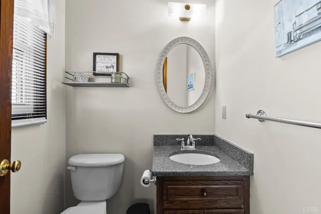 a view of empty room with windows