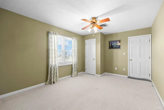 a view of entryway and hall