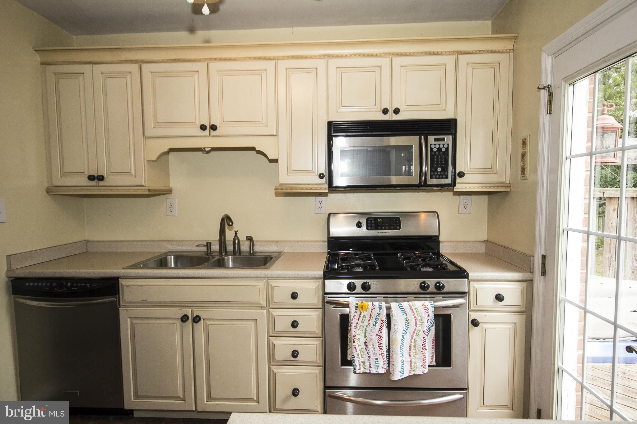 9 Northampton Road Lutherville-Timonium, MD 21093 - Photo 8 of 29 Kitchen