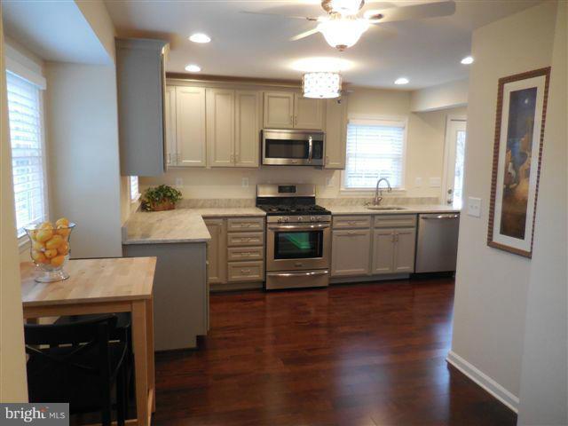 94 Ritters Lane Owings Mills, MD 21117 - Photo 3 of 30 Kitchen