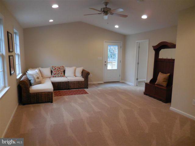 94 Ritters Lane Owings Mills, MD 21117 - Photo 10 of 30 Living Room