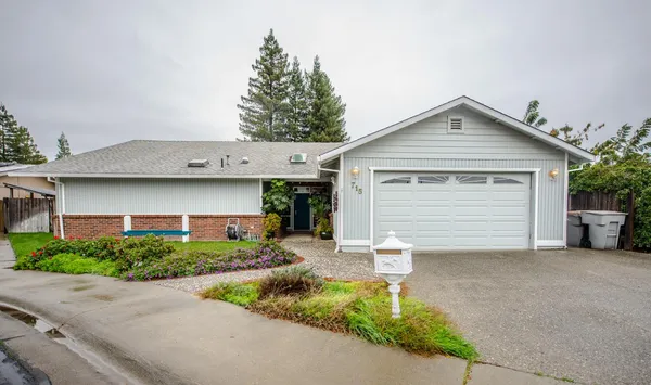 $679,000 | 715 Dartmouth Place, Woodland, CA 95695
