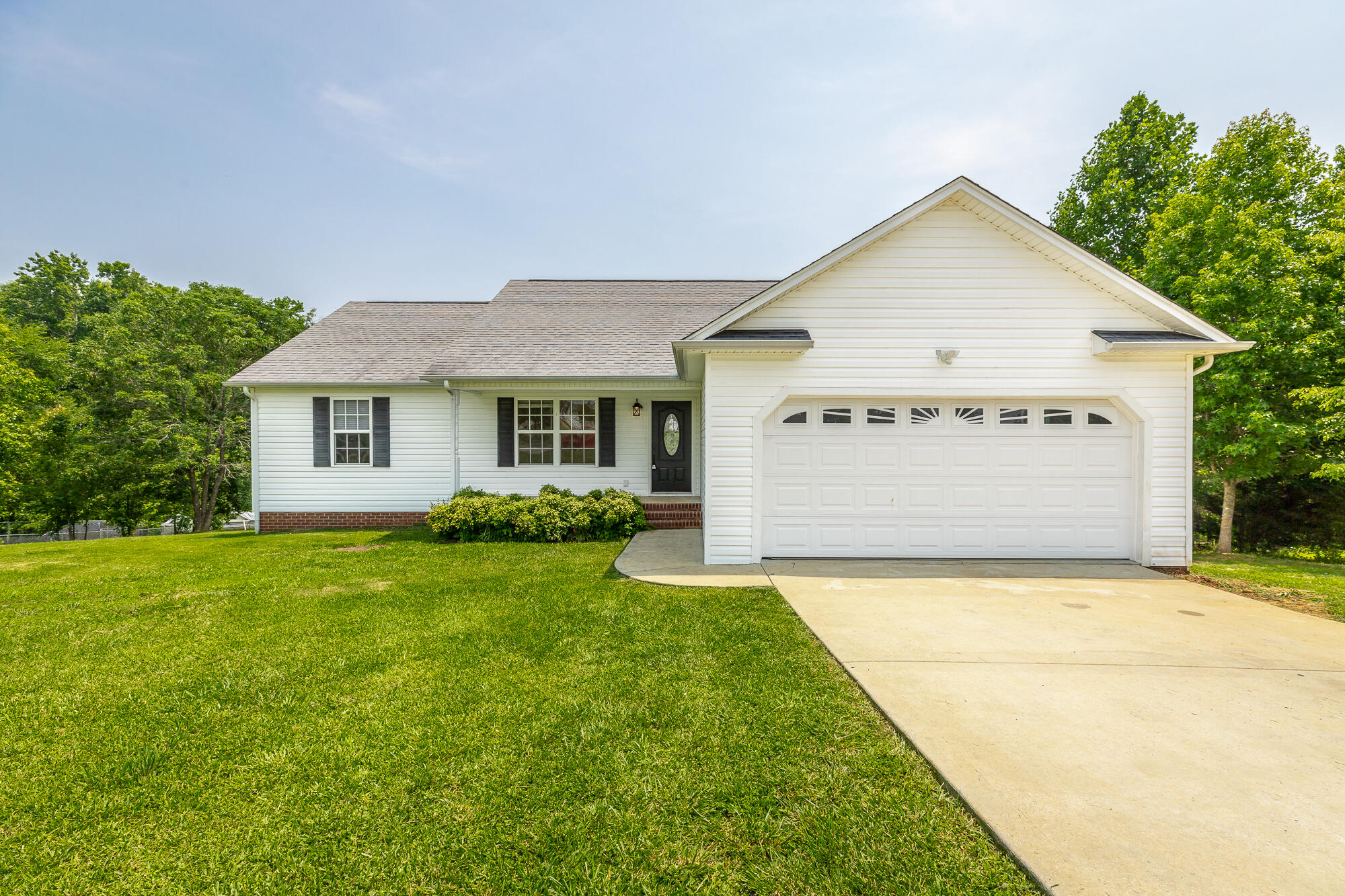 160 Hazelwood Road Dayton, TN 37321 - Photo 1 of 33 160 Hazelwood Road HD-43