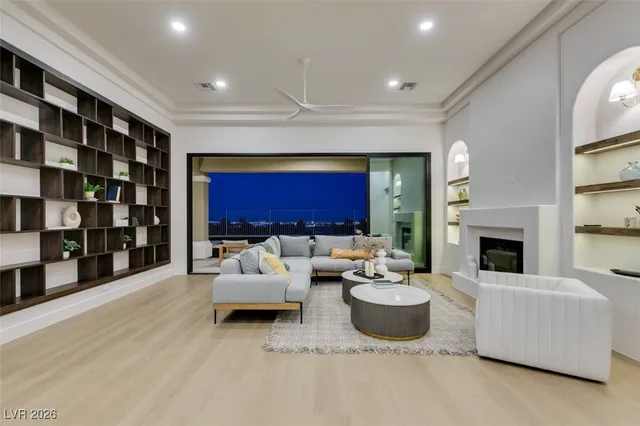 $1,449,000 | 2104 Hot Oak Ridge Street, Las Vegas, NV 89134