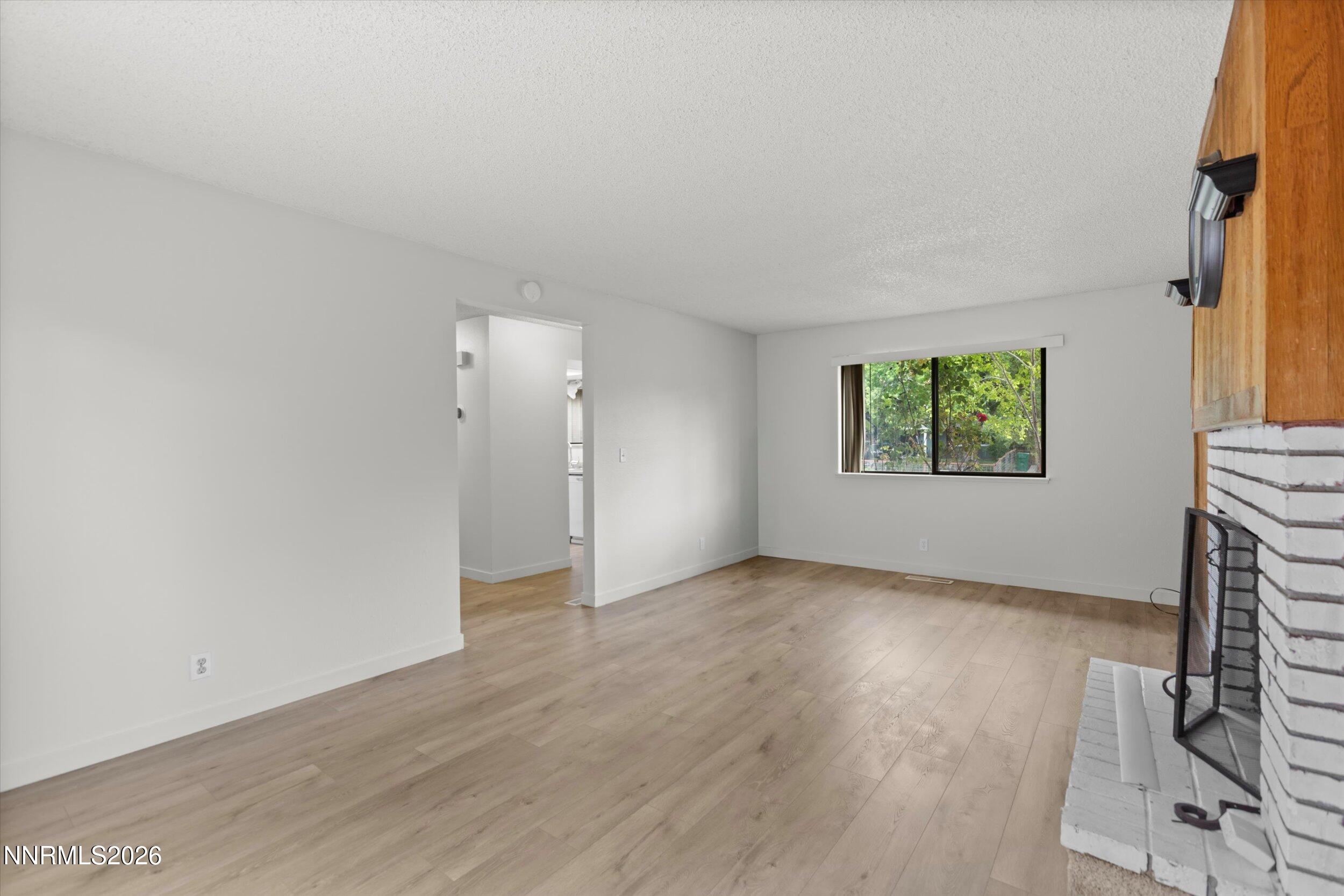 1855 Severn Drive Reno, NV 89503 - Photo 10 of 42 09-0Y7A1764