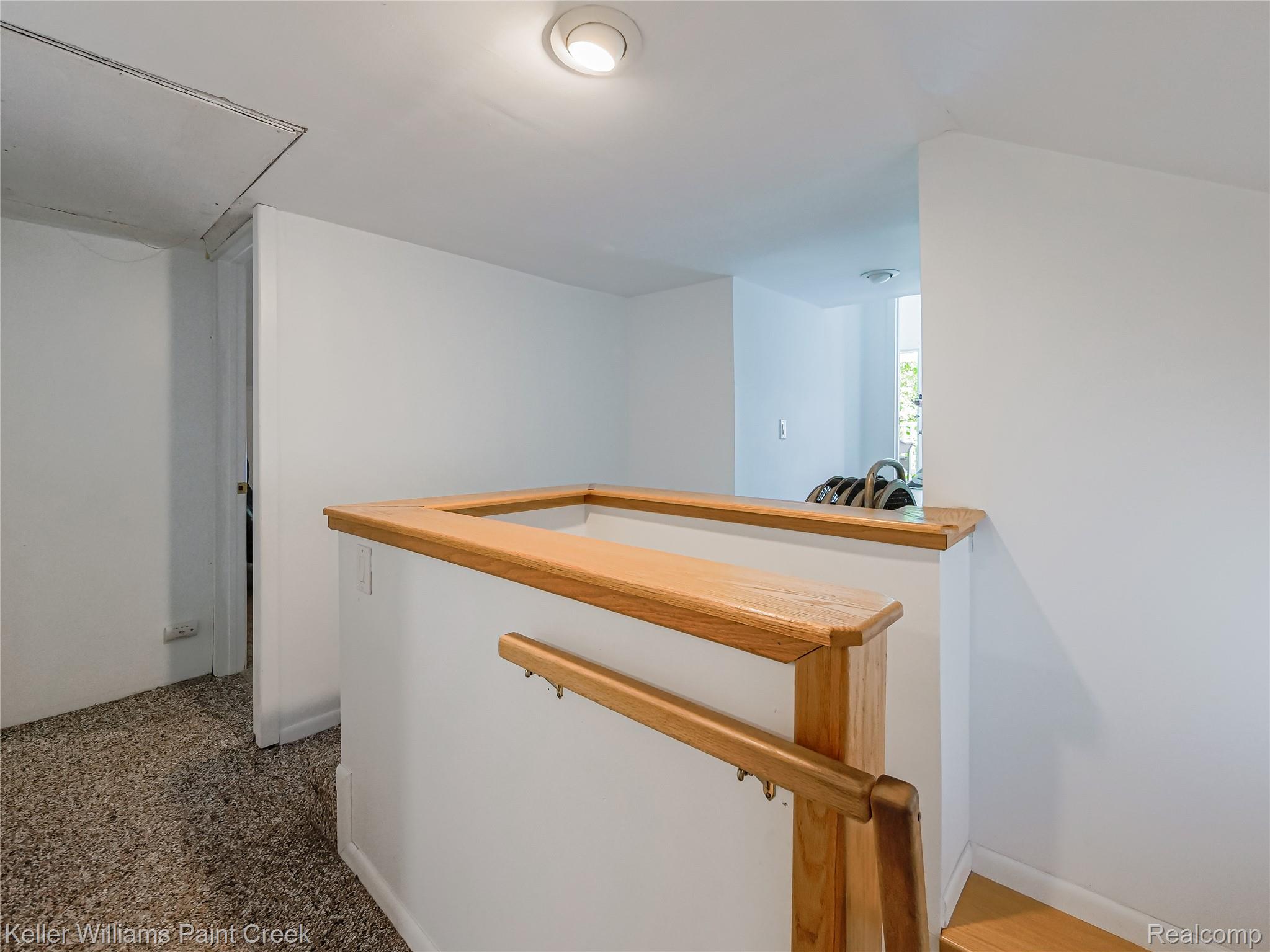 227 Ora Road Oxford, MI 48371 - Photo 25 of 60 Upstairs