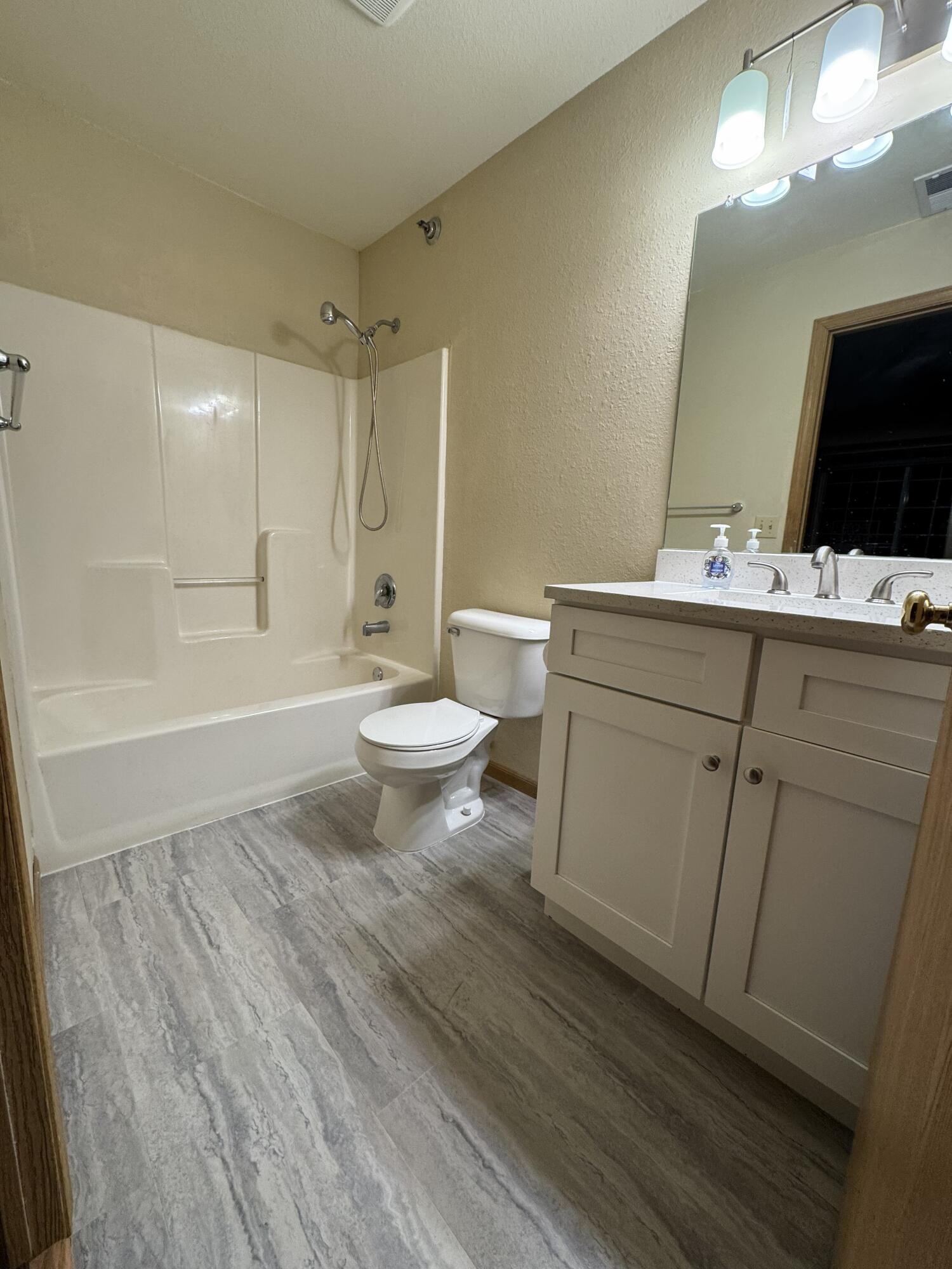 8055 Lexington Place, Unit 12 Pleasant Prairie, WI 53158 - Photo 12 of 22 4842