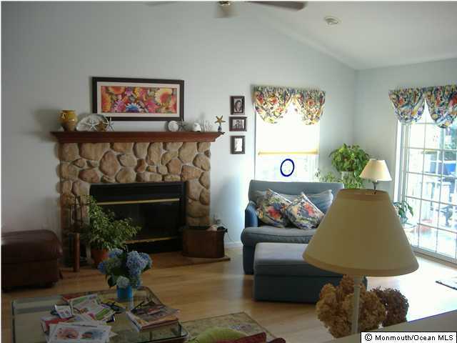 31 Yellow Brook Road Holmdel, NJ 07733 - Photo 2 of 3 Additional Photo