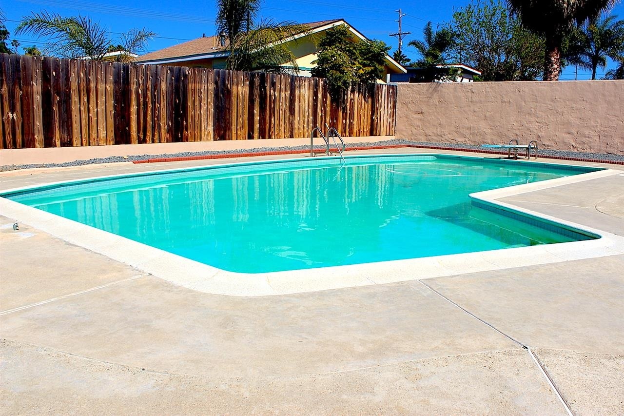 1131 Bluegrass Road Vista, CA 92083 - Photo 4 of 25
