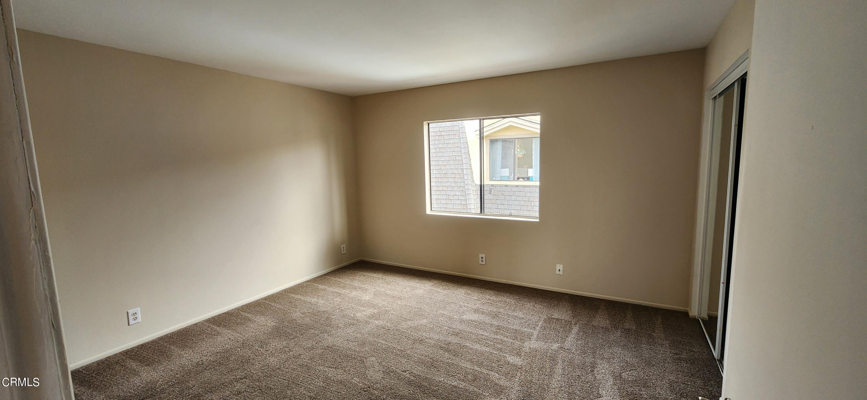 551 South E Street Oxnard, CA 93030 - Photo 12 of 18 an empty room with windows